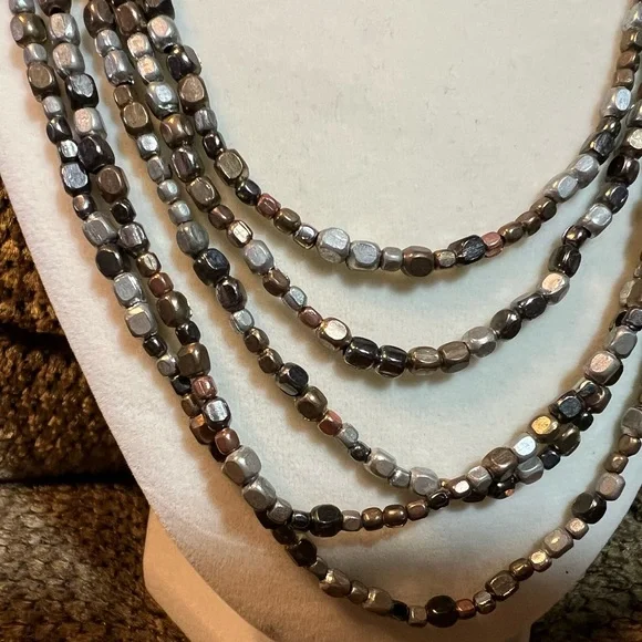 Fair Trade mixed metals necklace. - Picture 3 of 3